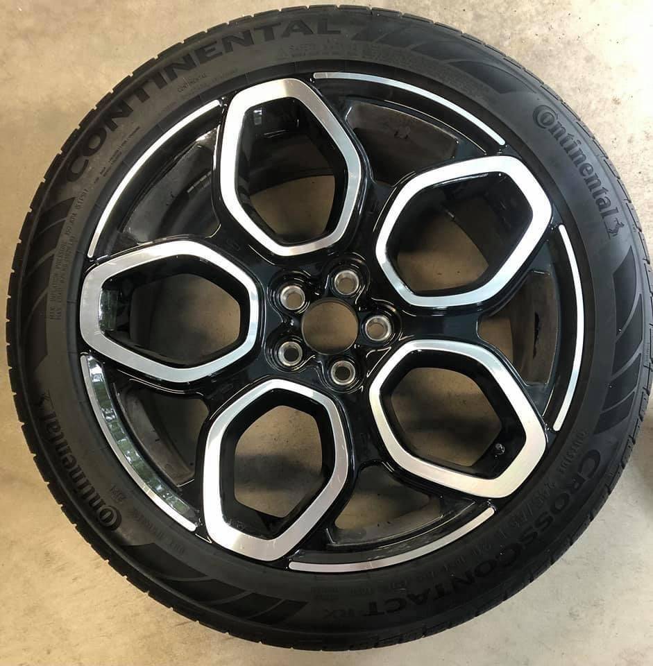 Ford Mustang Mach-E GT wheel covers - how to remove? 1BD29B8D-20B2-43E2-BB26-51BC4C6FF95F