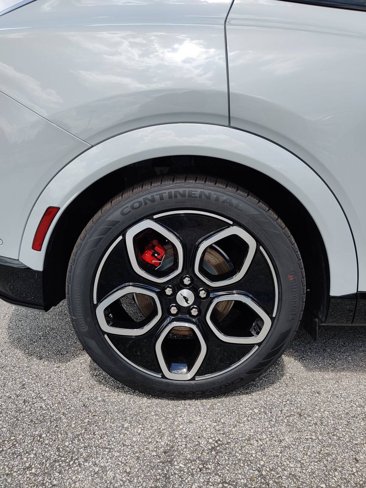Ford Mustang Mach-E GT wheel covers - how to remove? IMG_20210913_132625