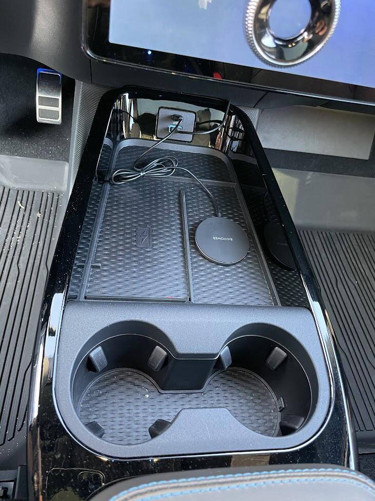 Ford Mustang Mach-E iPhone Qi Wireless Charging 1633006330718