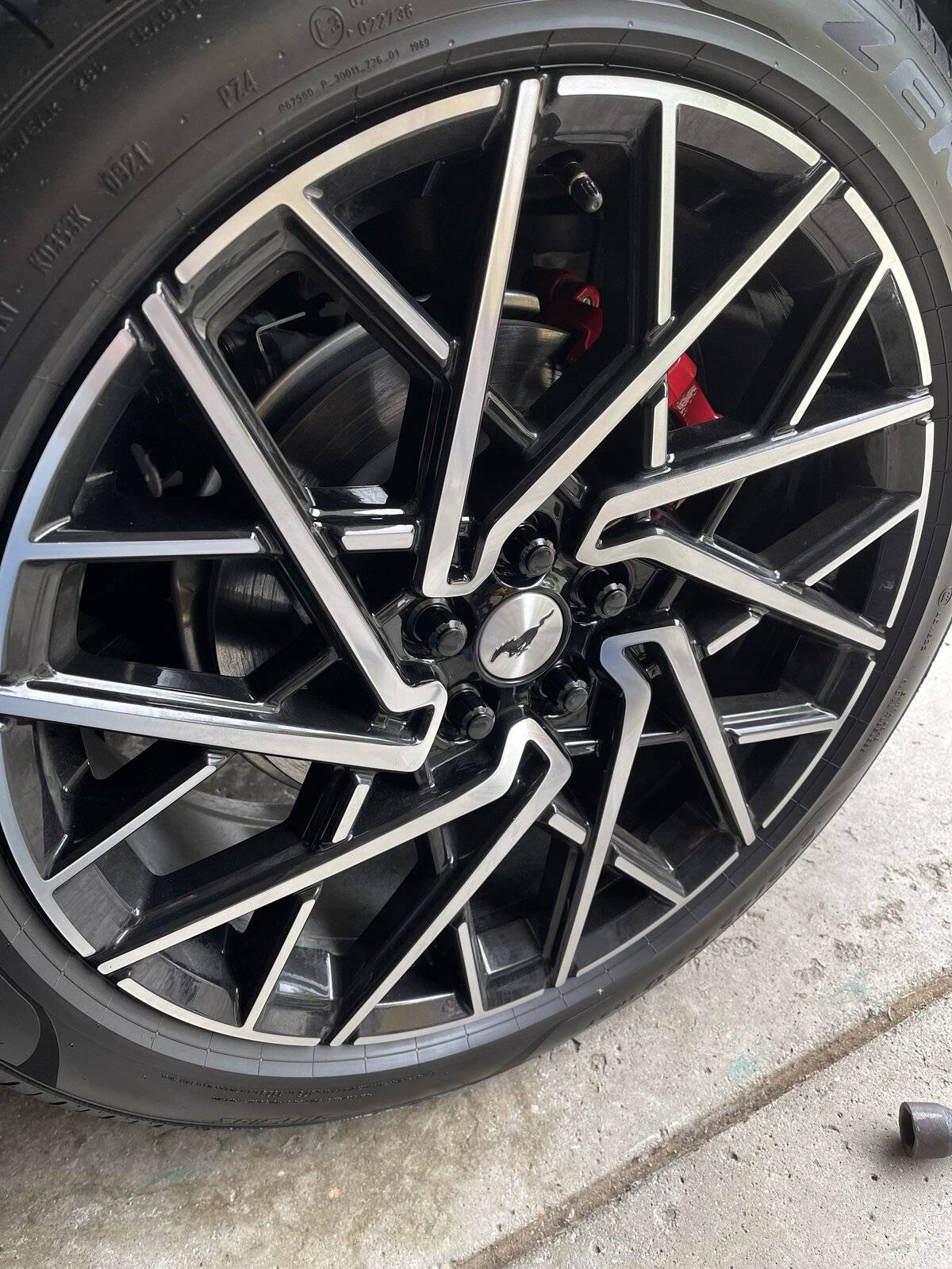 Ford Mustang Mach-E GT PE Wheels black lugs. 9EE239A4-D6CE-4753-8E86-E86433F94E1F