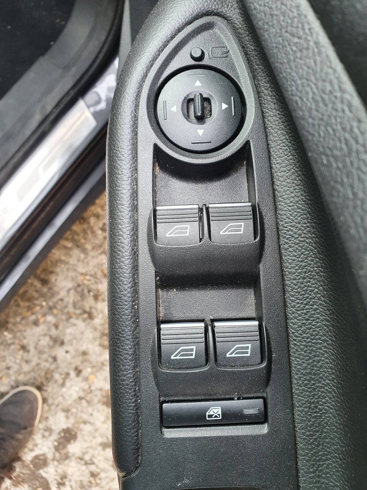 Ford Mustang Mach-E Power mirrors 20200915_135440