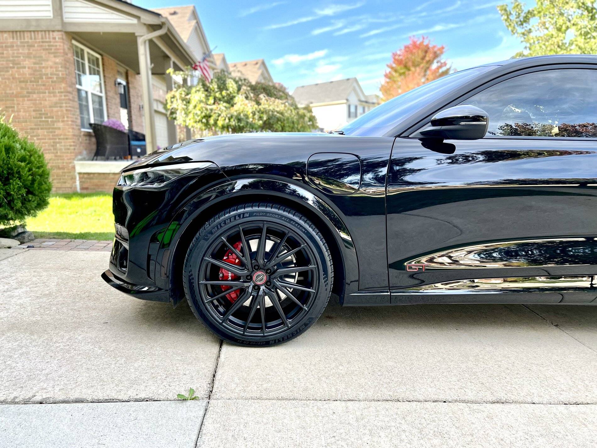 Ford Mustang Mach-E Mach-E Aftermarket wheel and tire information and pictures 7AB0B020-0FDB-4E6B-AE09-0C5640CD0DDB