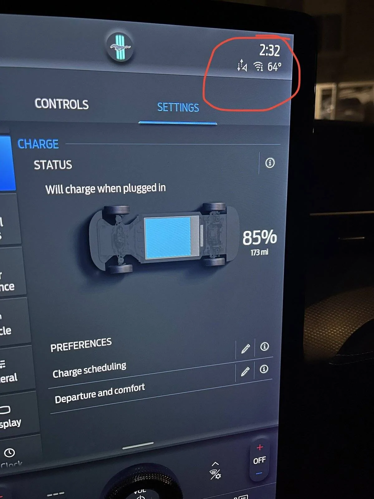 Ford Mustang Mach-E No cellular connection status in status bar C4F96F59-1735-452F-ADFF-282488AF50A3