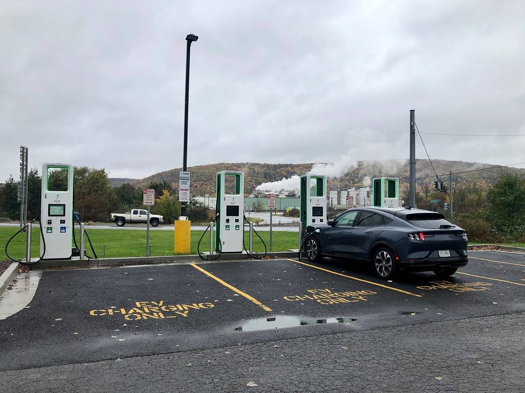 Ford Mustang Mach-E Electrify America Mach-E Charging Issues i-ZXRwWDN-XL