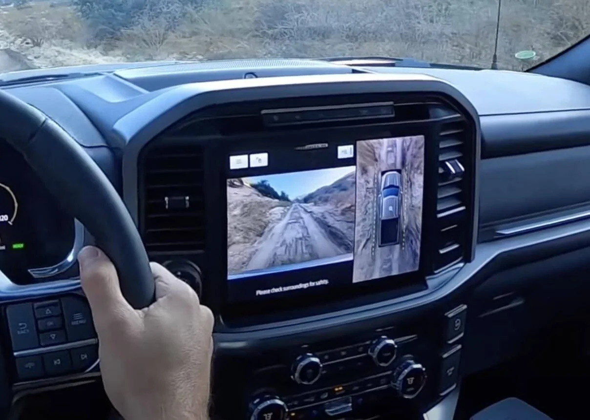Ford Mustang Mach-E How do you enlarge the 360° camera surround view? 1635870613050