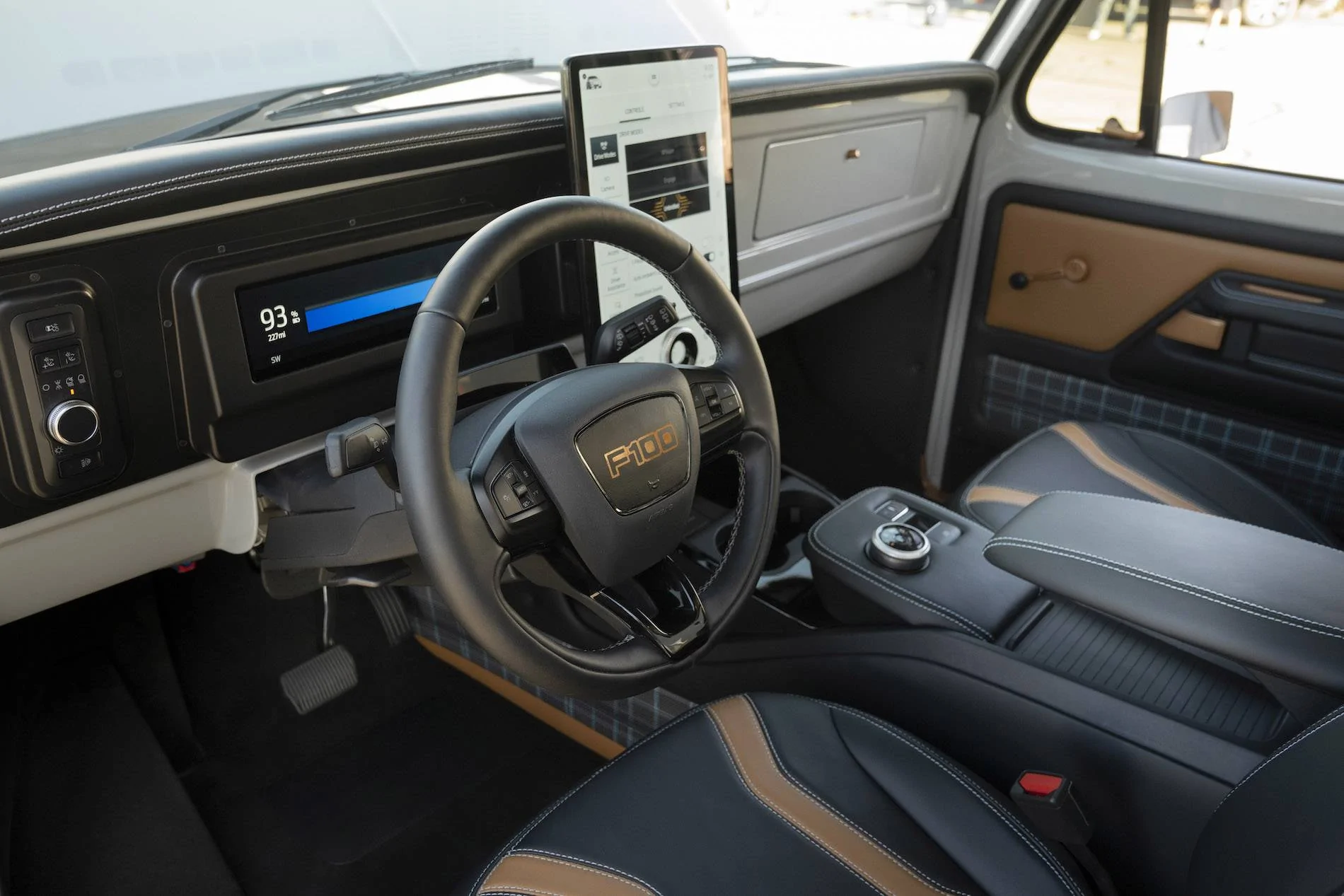 Ford Mustang Mach-E Ford Unveils F-100 Eluminator Concept w/ E-Crate Motor From Mach-E (Now Available For Custom Builds) All-electric Ford F-100 Eluminator concept truck_10