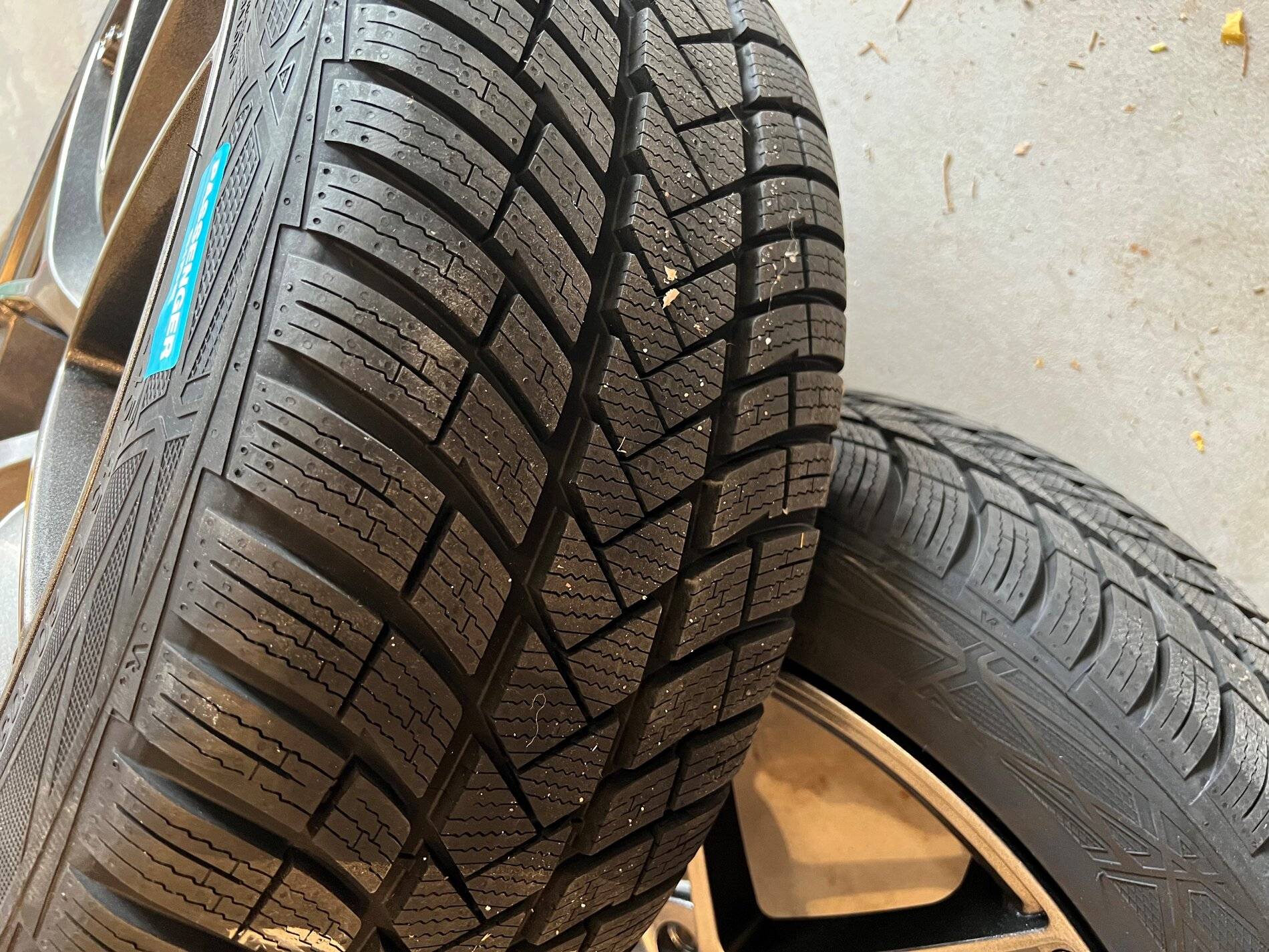 Ford Mustang Mach-E Winter tires Tire tread