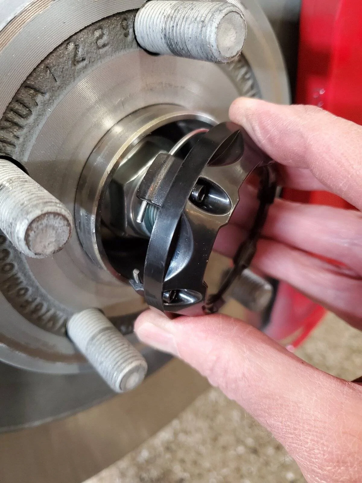 Ford Mustang Mach-E Mach-E GT wheels aero cover removal - photos & instructions writeup DIY Wheels_4