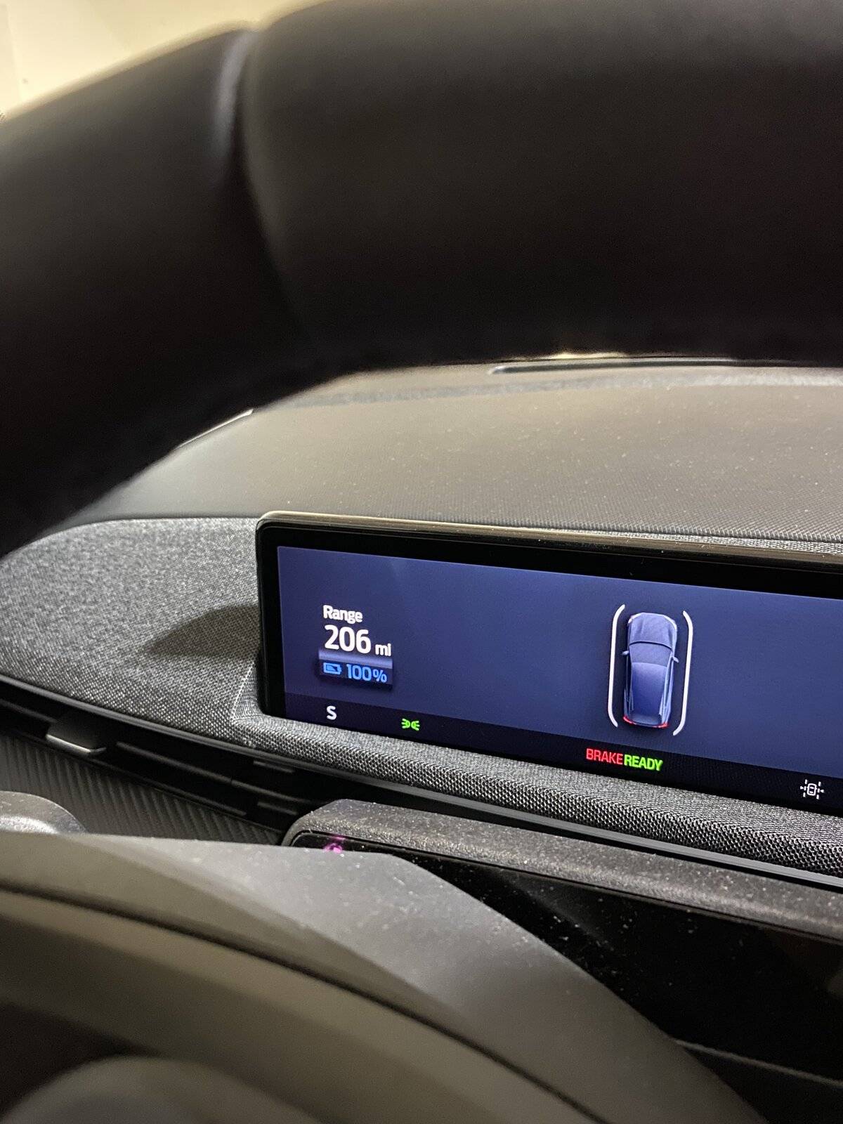 Ford Mustang Mach-E Mach-E GTPE showing 166 miles @ 100% Charge 0405ADFB-2B6C-4133-9E72-C114638736C9