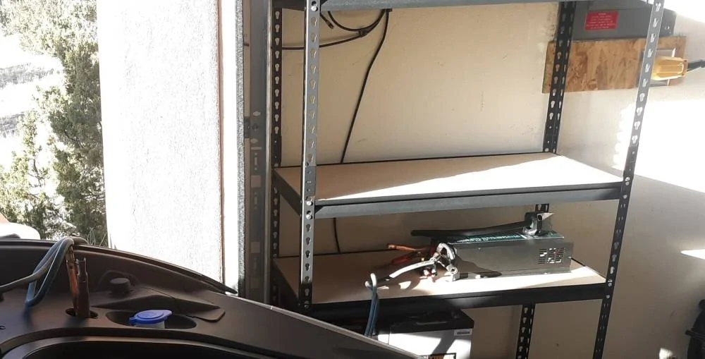 EV to 12v to invertor.jpg