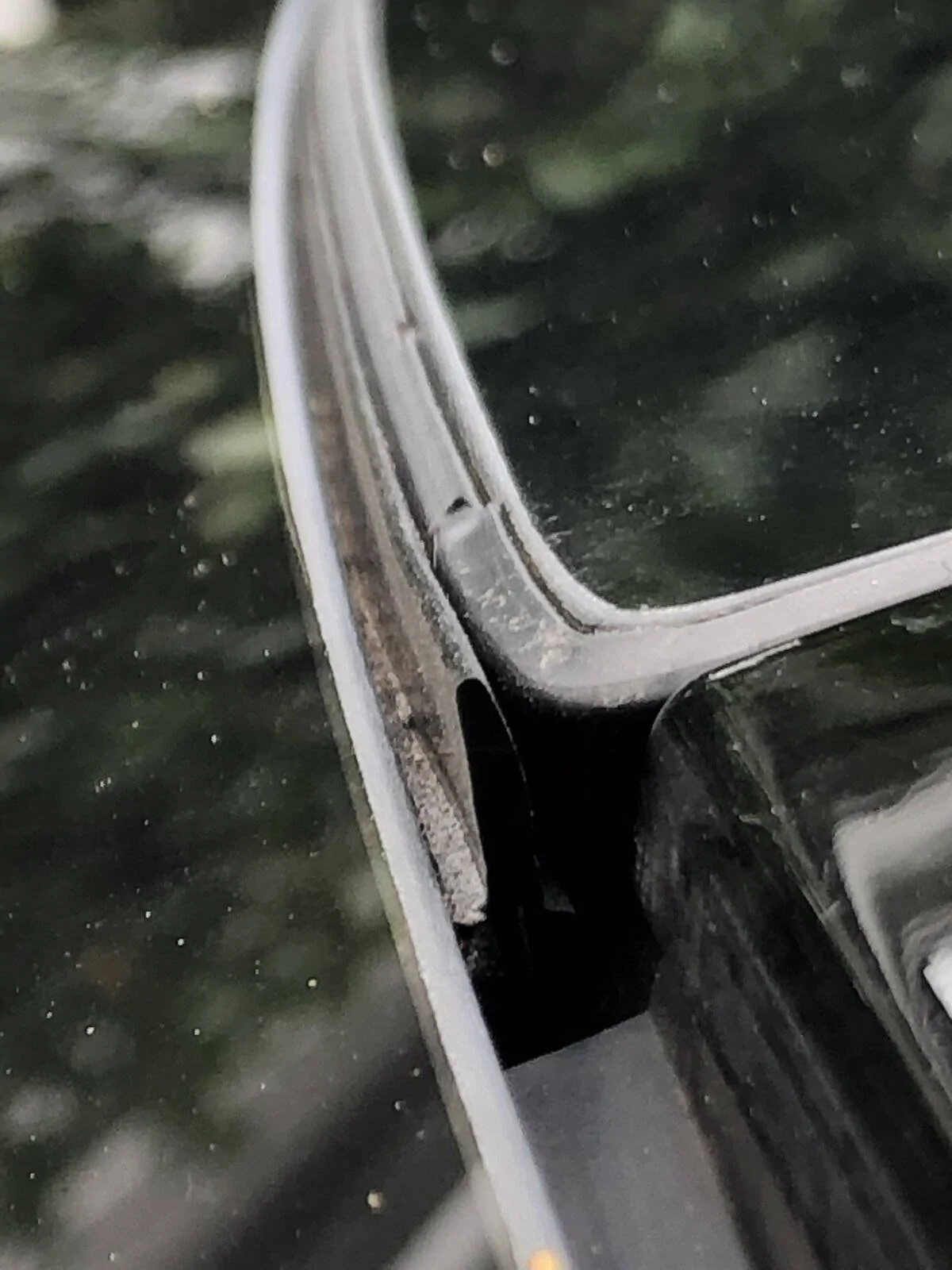 Ford Mustang Mach-E TSB 21-2369 Glass Roof - Wind Noise - Built On Or Before 15-Feb-2021 90F23B37-ABDB-4772-AD21-95FDAAA07F84