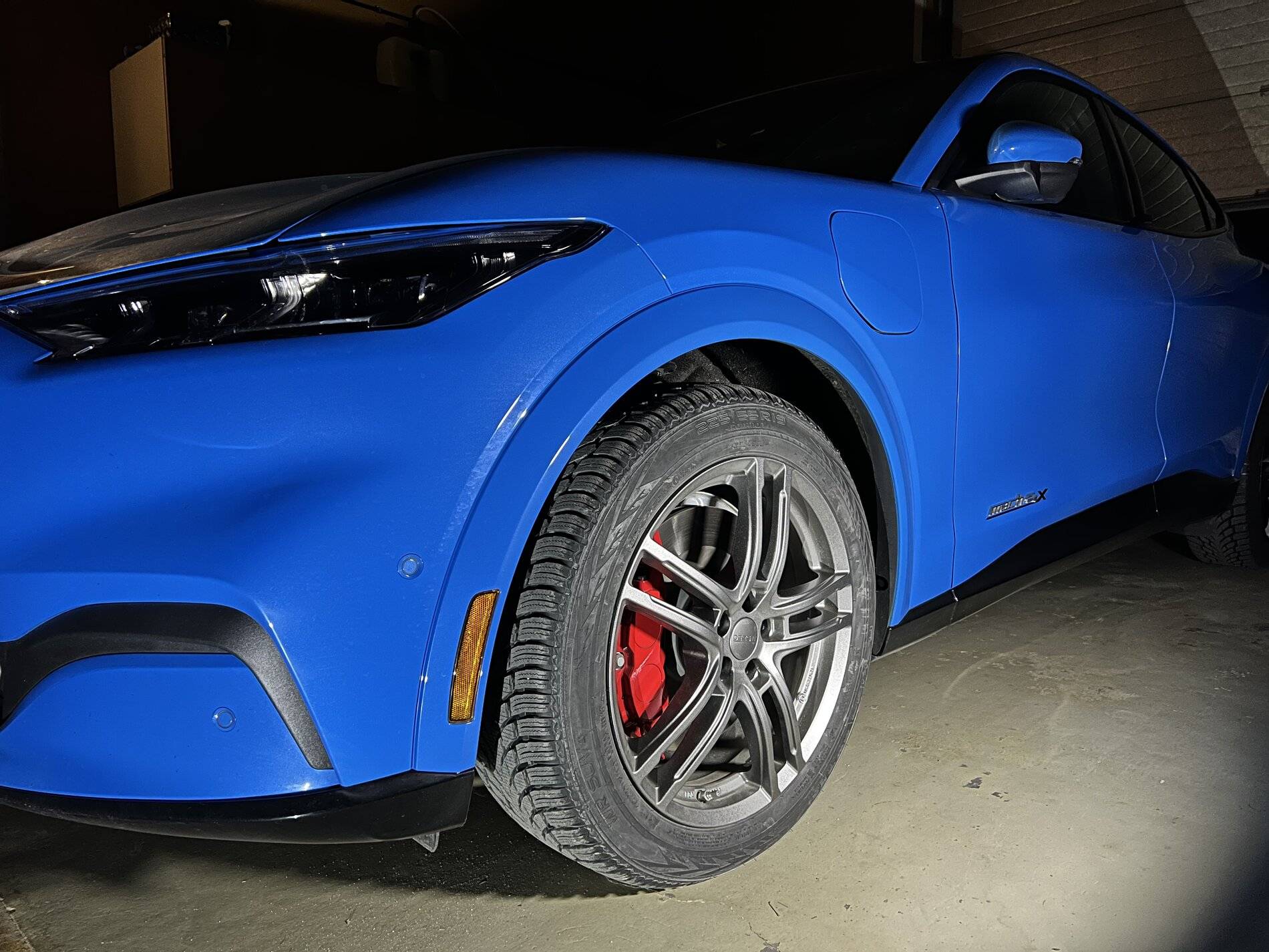 Ford Mustang Mach-E Winter tires Dezent