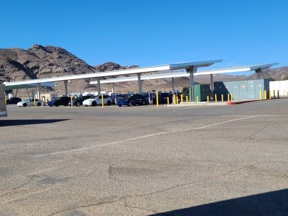 Ford Mustang Mach-E Charging station in Baker, CA image0