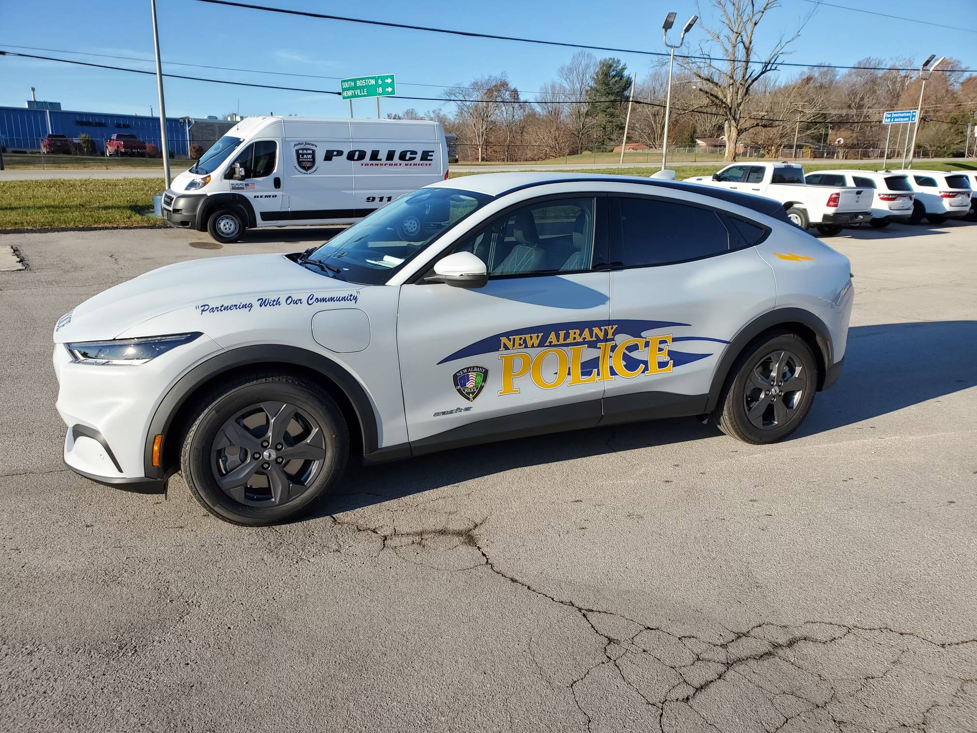 Ford Mustang Mach-E Mach-E Police Cars CBEC3E06-1162-4803-9296-1294DB1BEA18