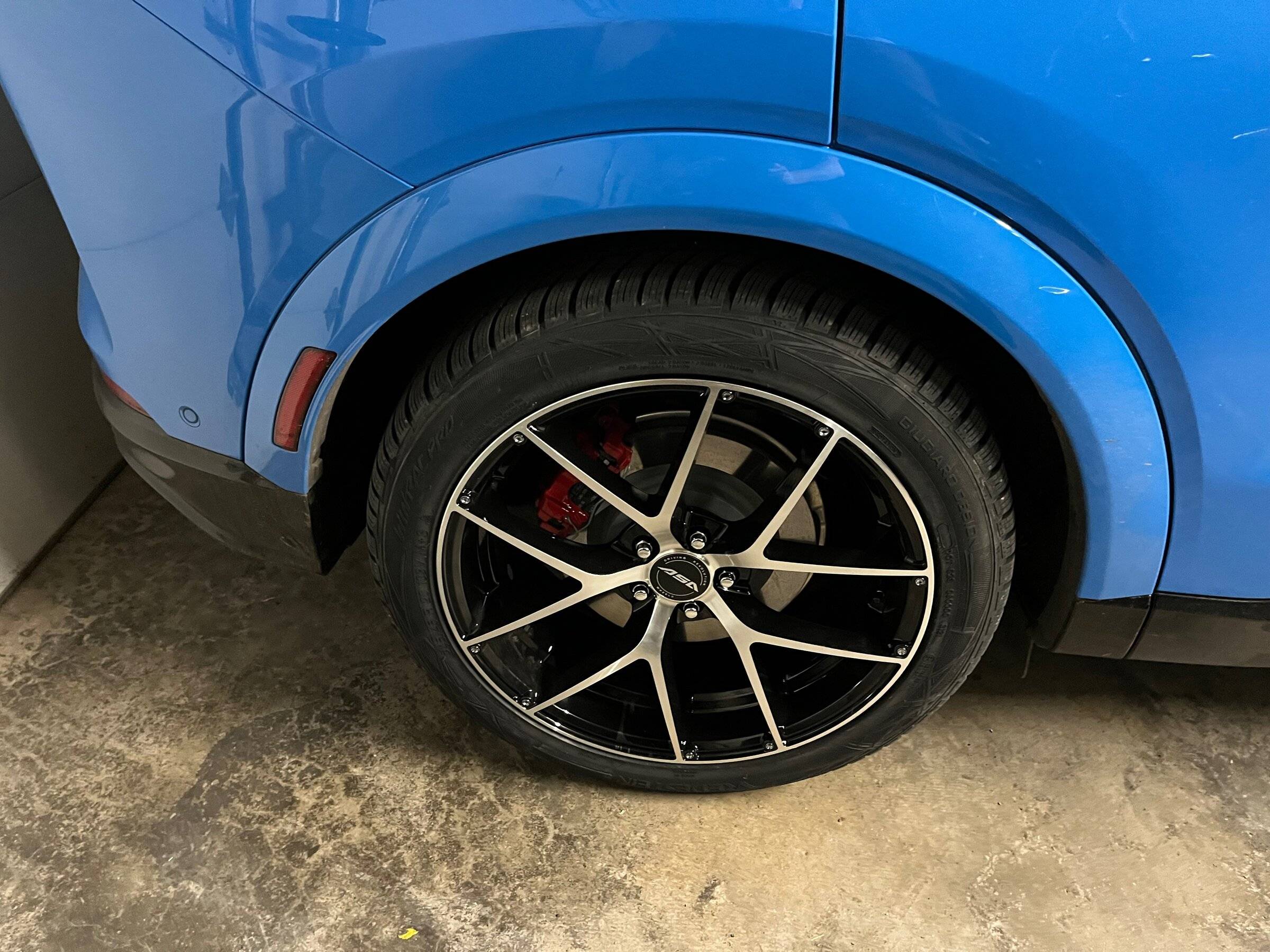 Ford Mustang Mach-E GT Performance Edition winter tires IMG_4032