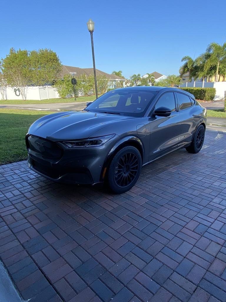 Ford Mustang Mach-E Wider tires 1639678923640