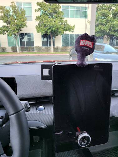 Ford Mustang Mach-E Phone mounting solution for Galaxy Fold and mini Tablets 20220104_125352