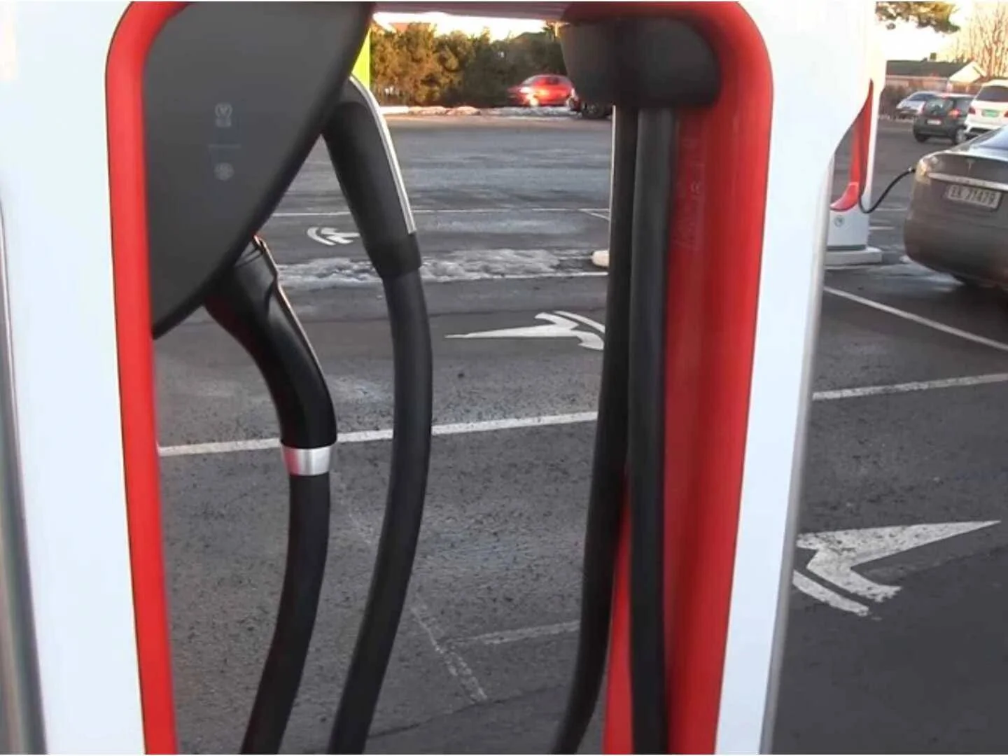 Ford Mustang Mach-E Tesla Tap does deliver! 1641592107555