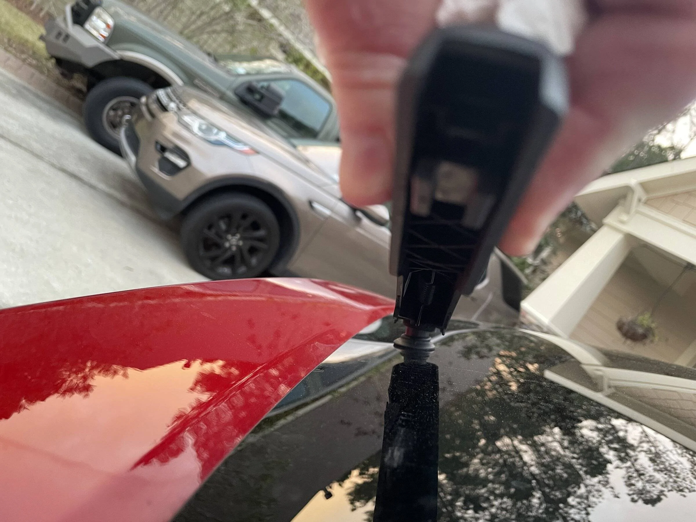 Ford Mustang Mach-E Wiper broken/knocked off in car wash 1C7EDCC1-2111-40D5-B523-497F44EA81D0