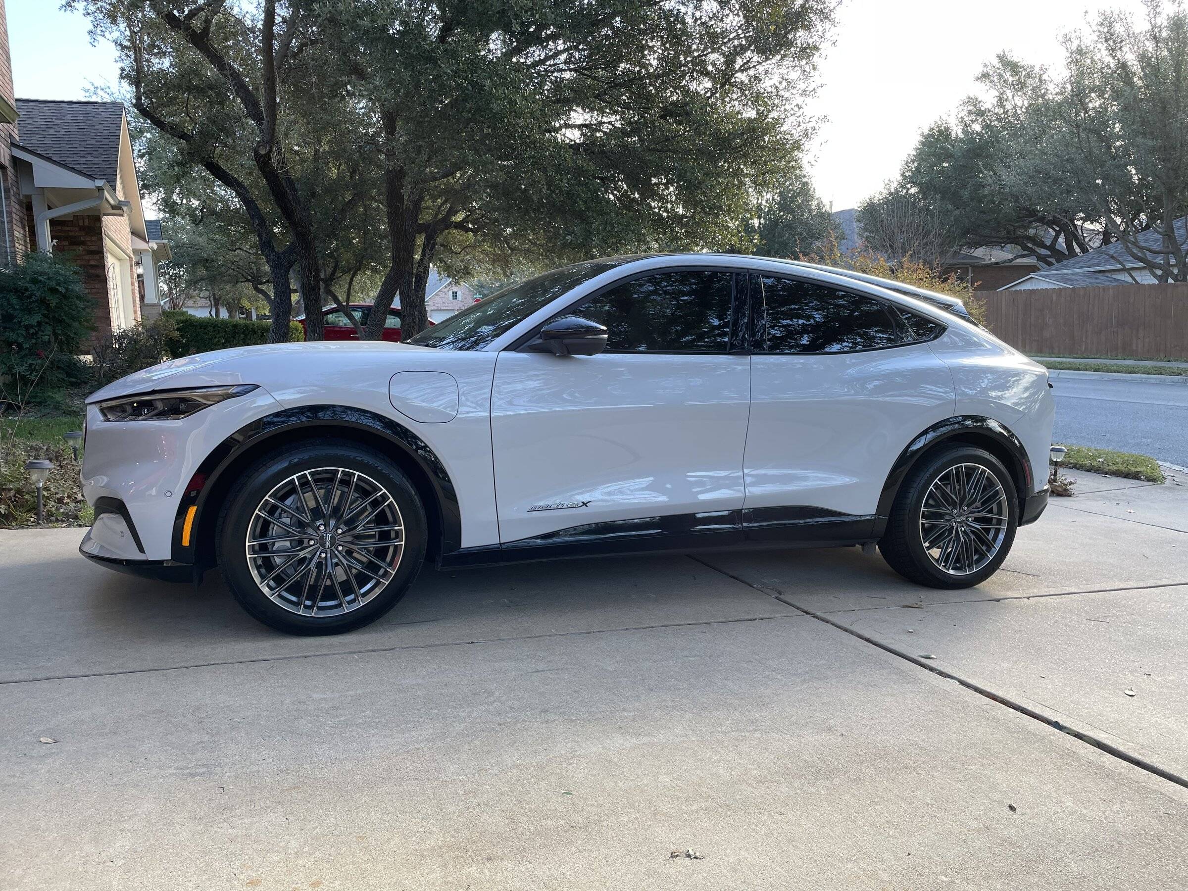 Ford Mustang Mach-E Mach-E Aftermarket wheel and tire information and pictures C04A74DF-DA05-4B81-9F10-BE1A0BF4A8A5