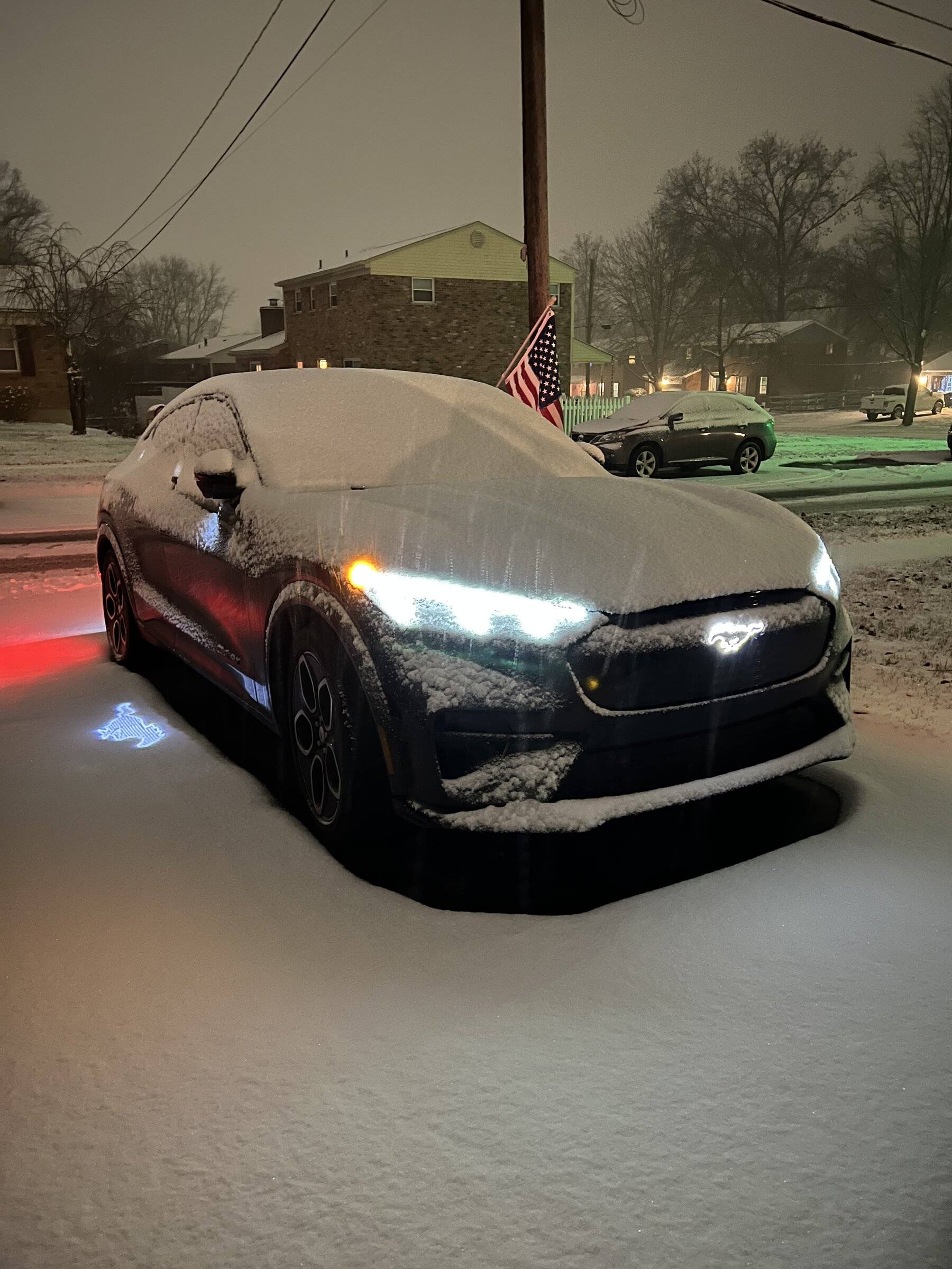 Ford Mustang Mach-E Mach-E GT in Cincinnati snow storm - driving experience & feedback 0A84C400-29FF-424C-91B7-5F2CD22099EA
