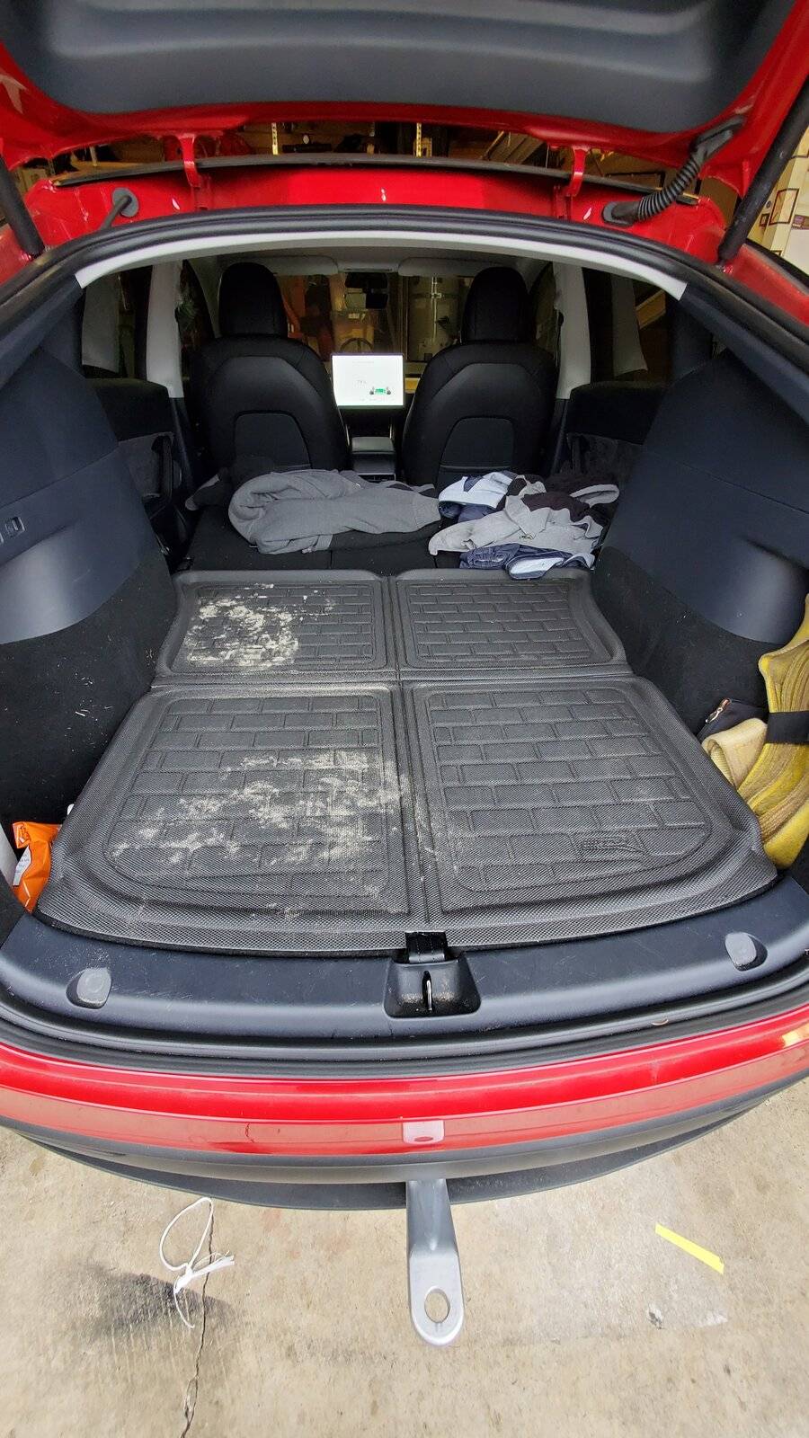 Ford Mustang Mach-E Trunk space side by side compare with Model Y and Mach E 20200918_134401