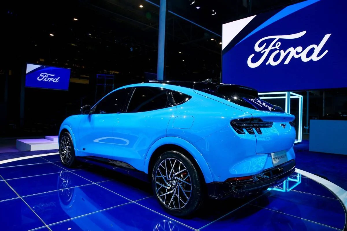 Ford Mustang Mach-E Mach-E Debuts at 2020 Beijing Auto Show bl