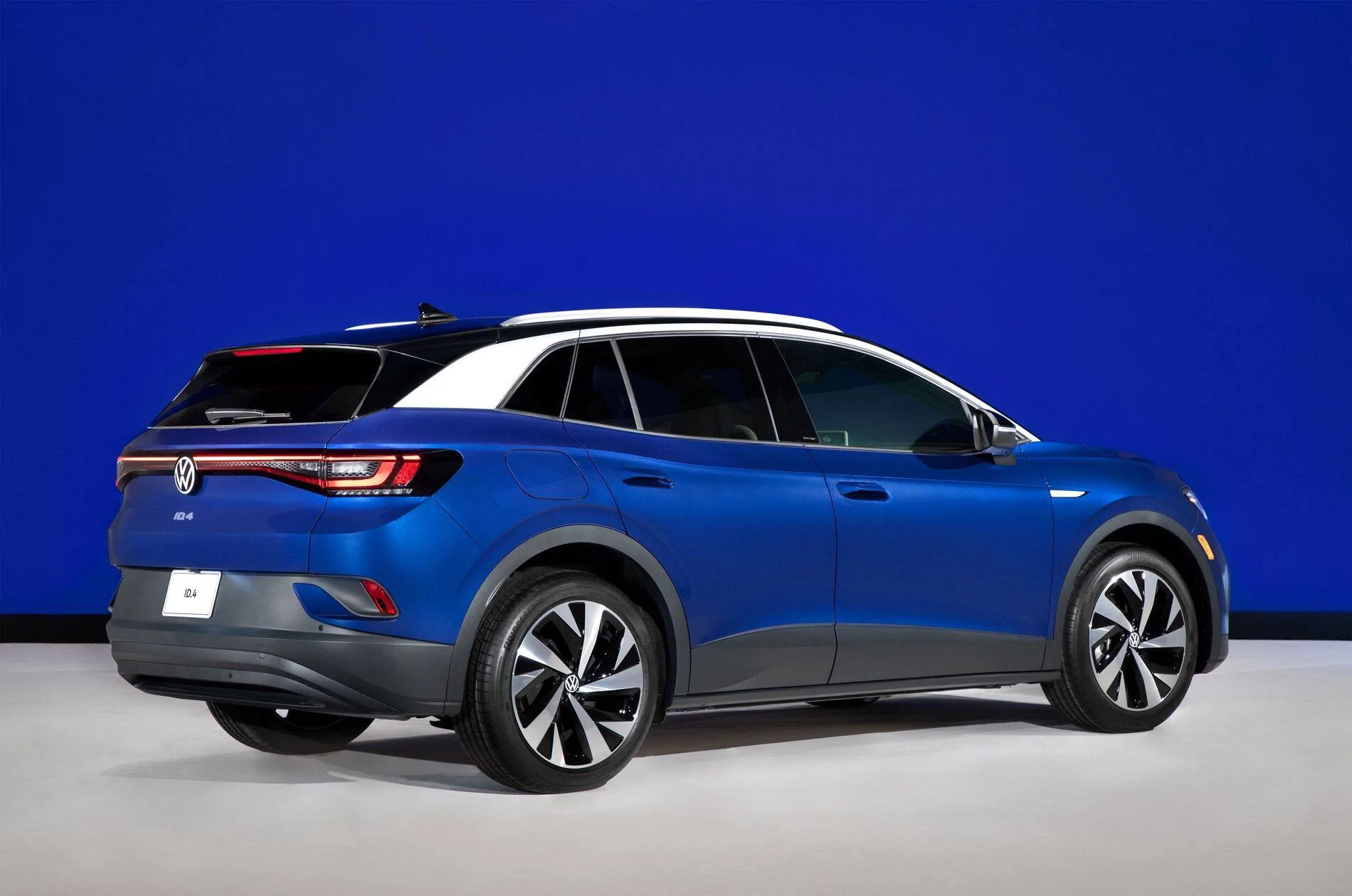 Ford Mustang Mach-E VW ID.4 Unveiled Today 2021-volkswagen-id4-101-1600698311