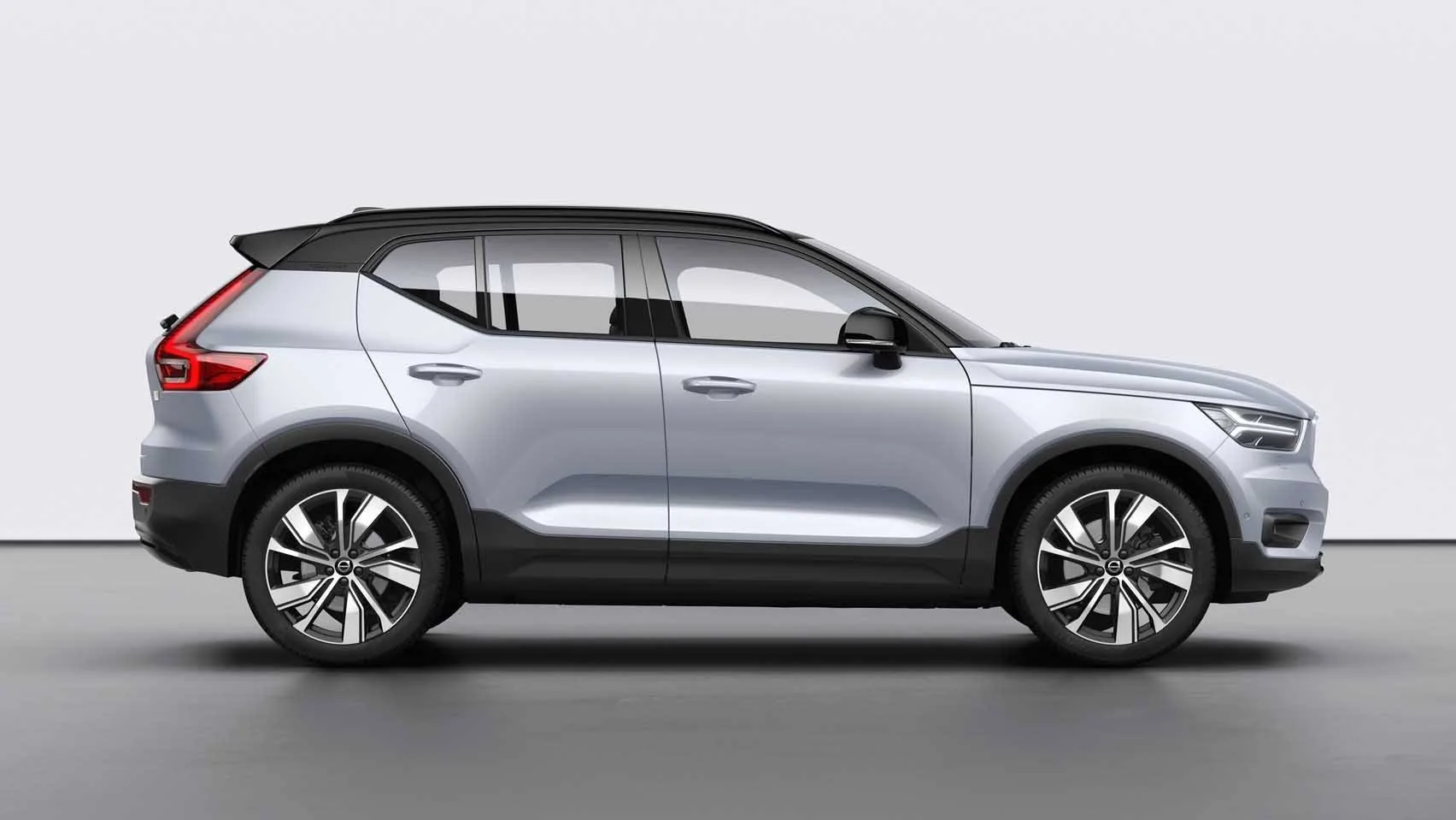 Ford Mustang Mach-E 2021 Volvo XC40 Recharge EV First Drive Review: Pure Electric P8wer volvo-xc40_100720494