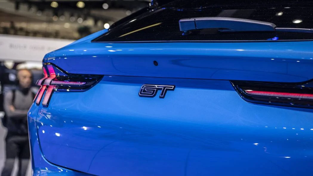 Ford Mustang Mach-E Autblog Mach-e Overview 2021-ford-mustang-mach-e-la-15