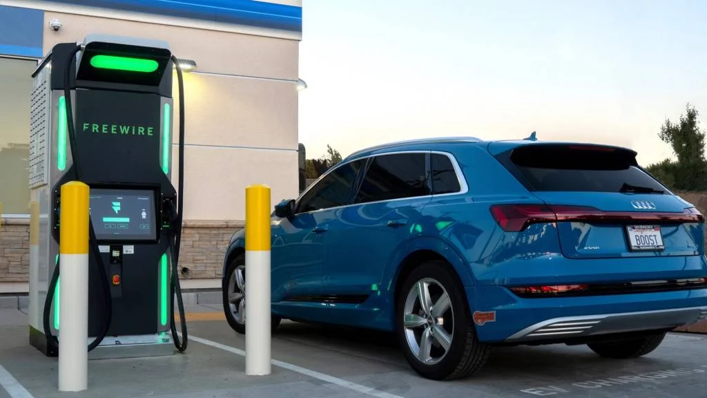 Ford Mustang Mach-E Stop & Robs become Stop & Charges? ire-boost-charger-at-convenience-store_100756499_l
