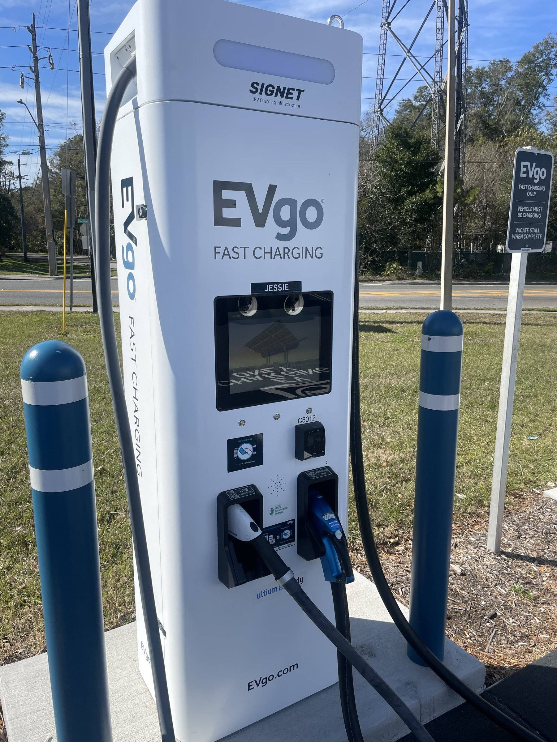 Ford Mustang Mach-E Charging @ EVGo IMG_9470