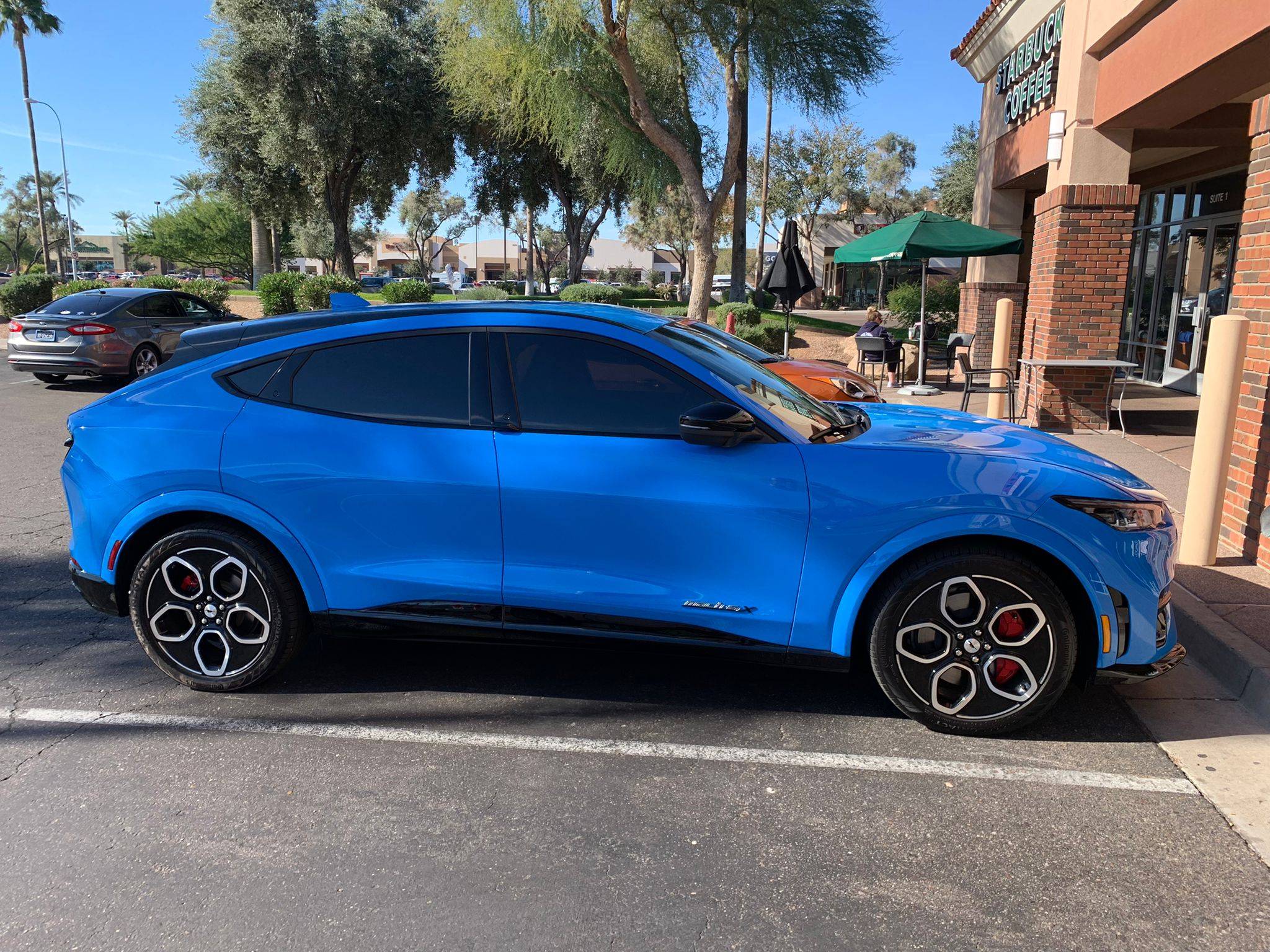 Ford Mustang Mach-E GRABBER BLUE Mach-E Photos 0C78B8D7-9465-4B44-852F-AAE05AA15FD7