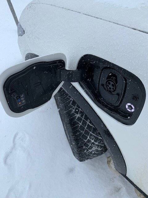 Ford Mustang Mach-E Frozen Closed Charge Door, Iced in, Easy No Heat Solution ice 1 2