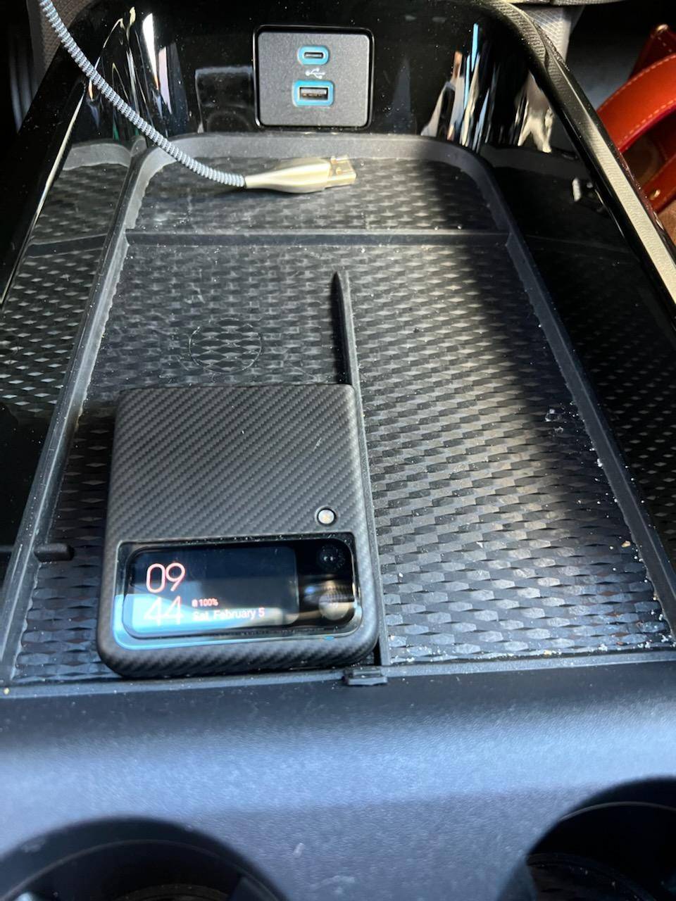 Ford Mustang Mach-E Wireless phone charging mat too small. IMG_1623_20220205_094513