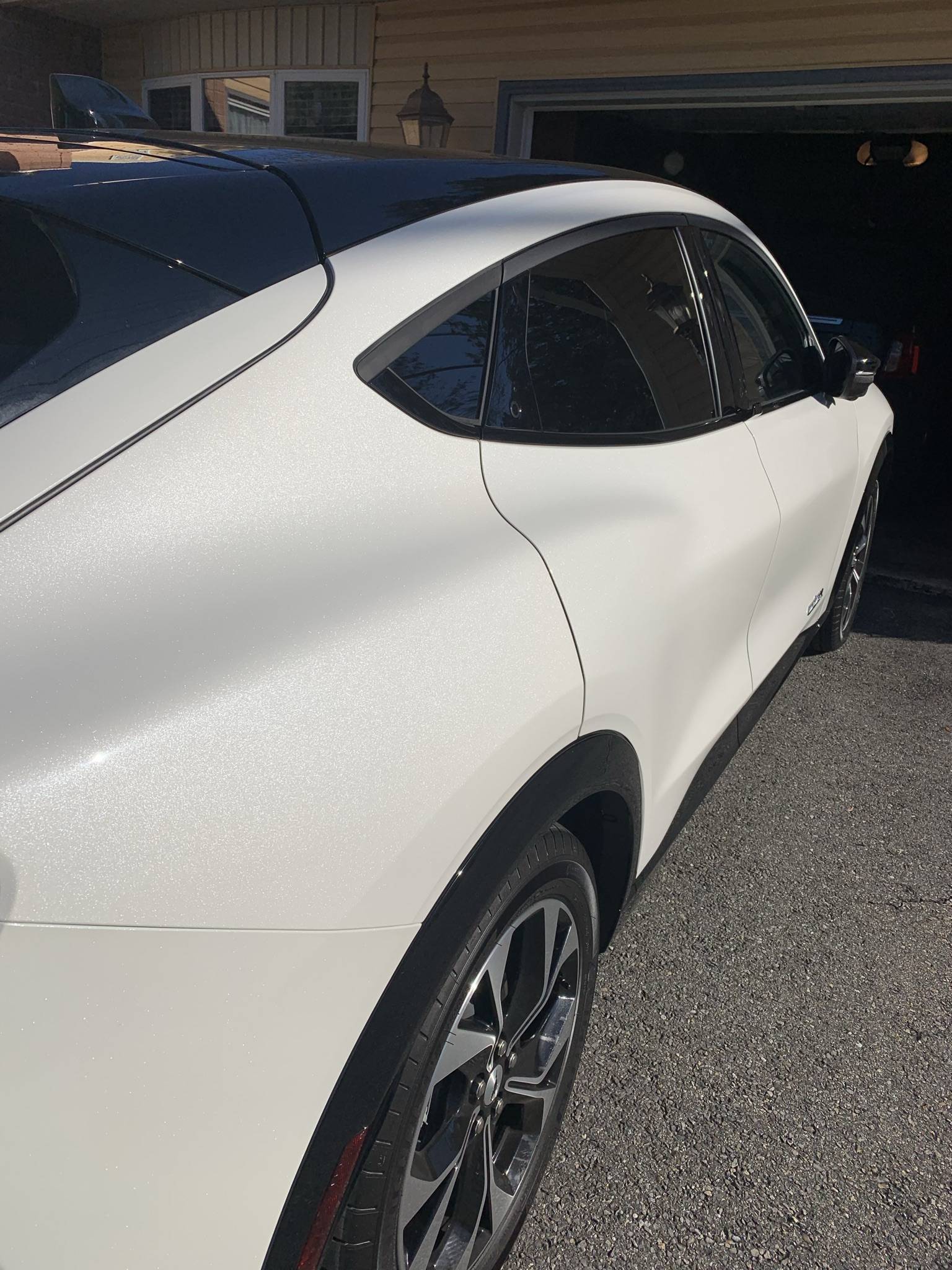 Ford Mustang Mach-E star white vs sky white 6D124FF9-8AED-4B8E-A724-F16529DD1D53