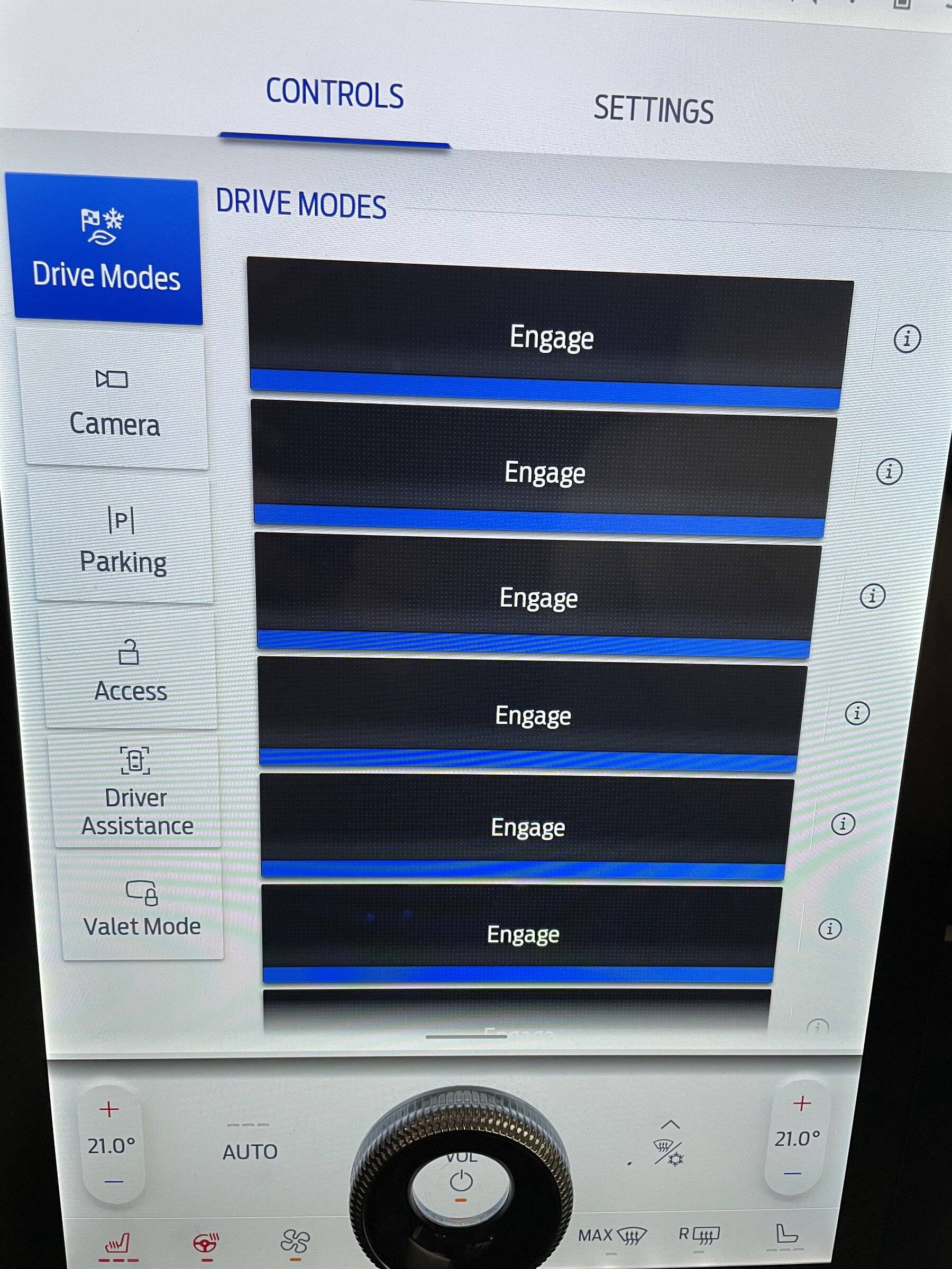 Ford Mustang Mach-E Strange mode screen Engage 4E4F49CB-B072-4FFB-90D5-5A4944C5B20C