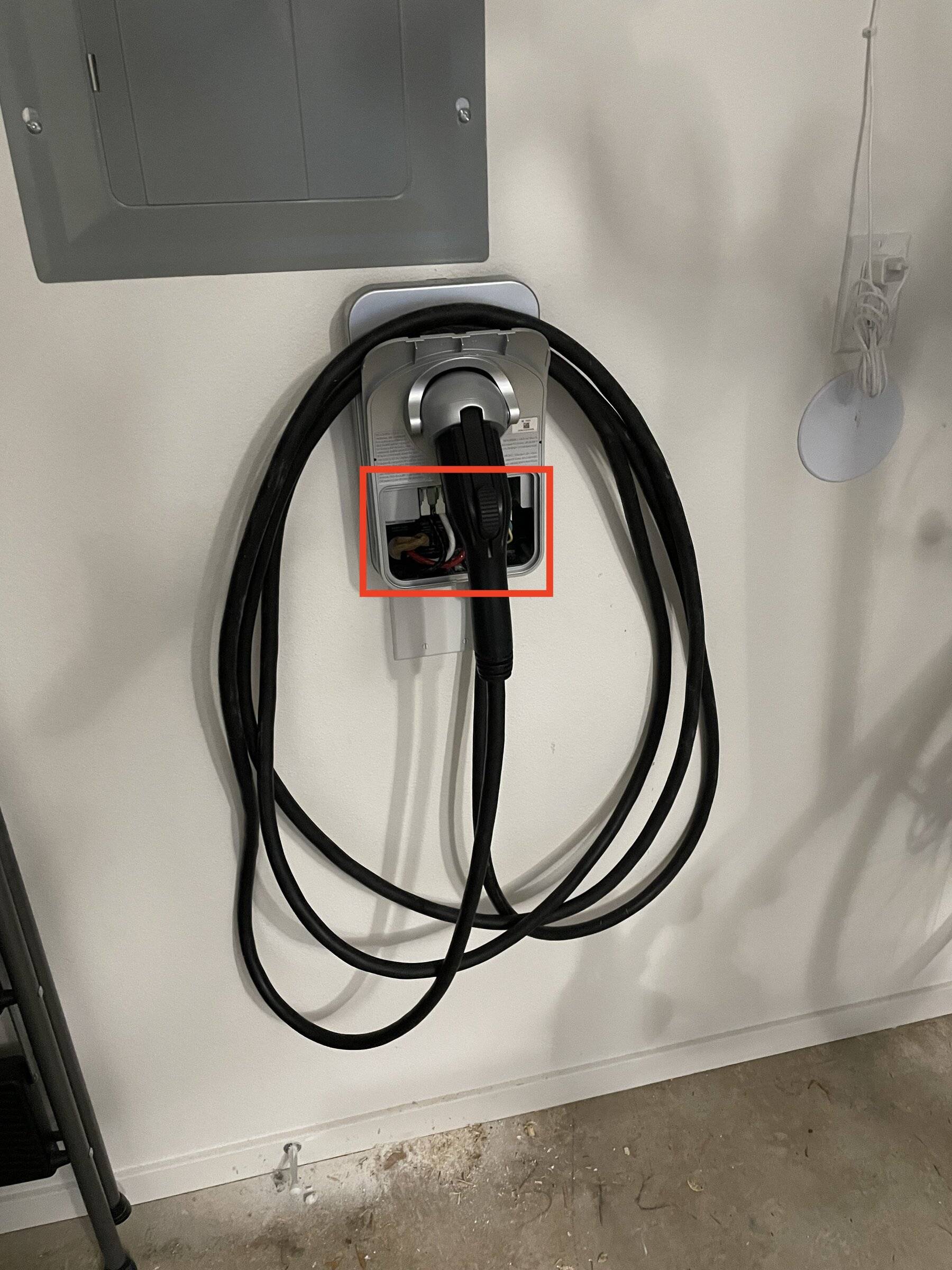 Ford Mustang Mach-E ISO chargepoint "wire cover" IMG_3037