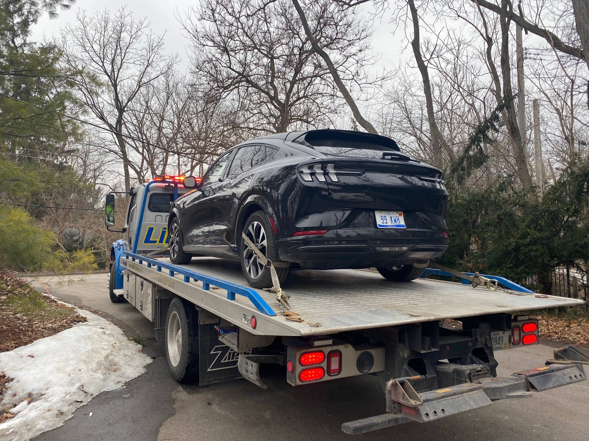 Ford Mustang Mach-E Stranded in Wisconsin: Mach E road trip fail tow