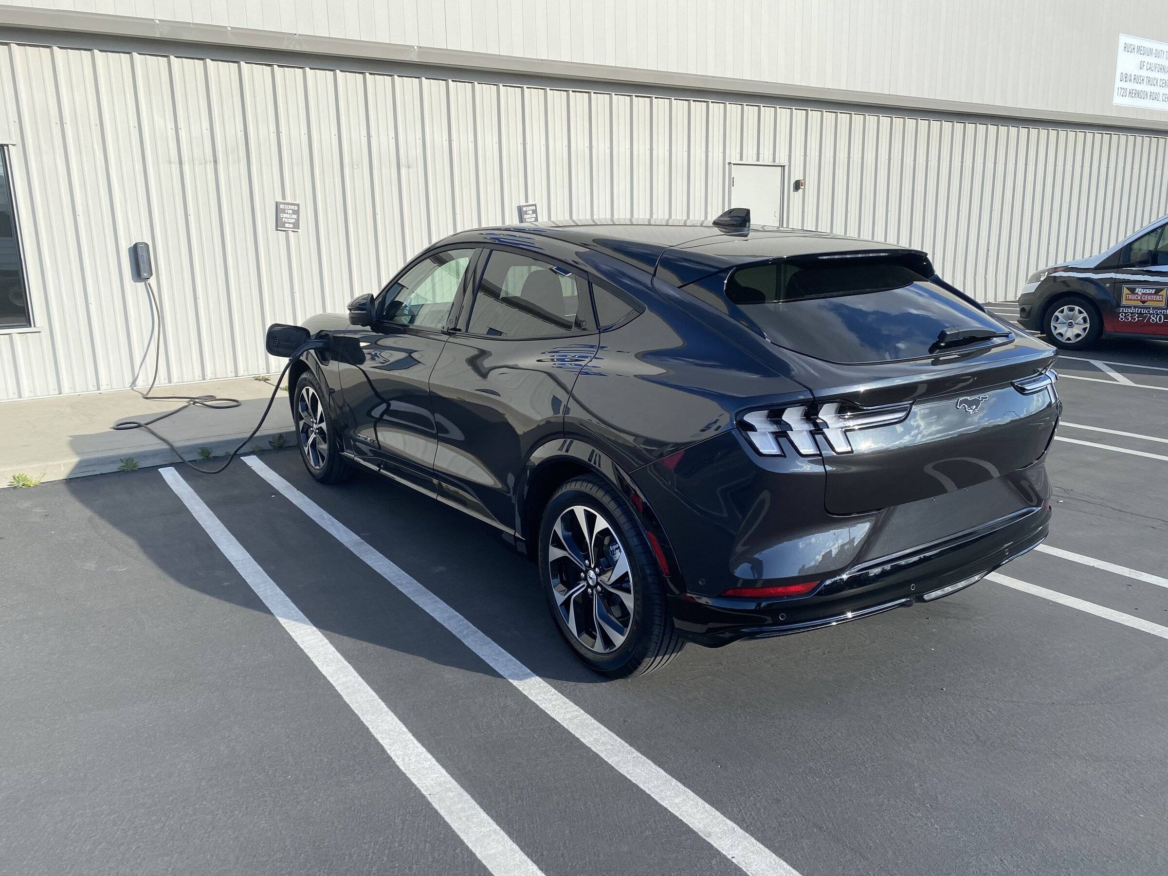 Ford Mustang Mach-E Basic dealership expectations during pickup IMG-3413