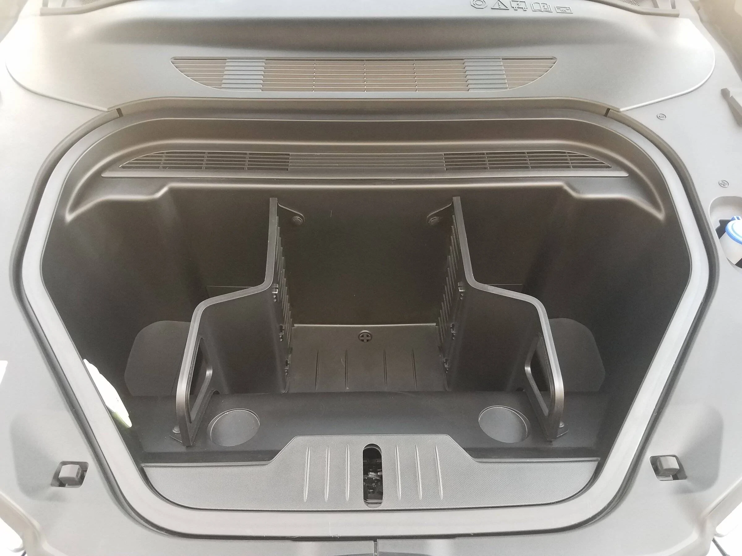 Ford Mustang Mach-E Inspiration needed for accessories 20210314_145746