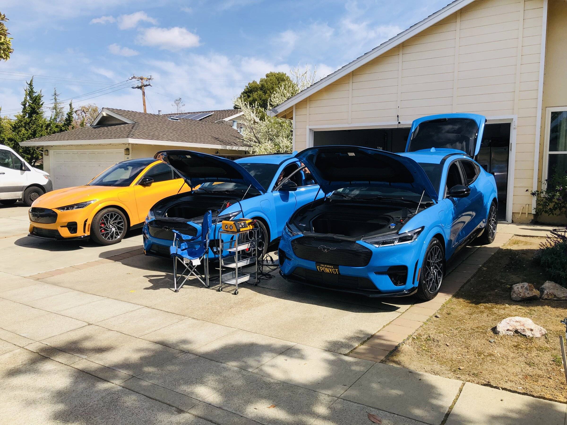 Ford Mustang Mach-E GRABBER BLUE Mach-E Photos E4F1A244-8F28-433E-B8AC-BE9F6EE70F50