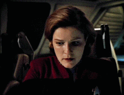 tumblr_698a0d5e230e1e8ff34e532a4a1d0e06_1f80b6bf_250.gif