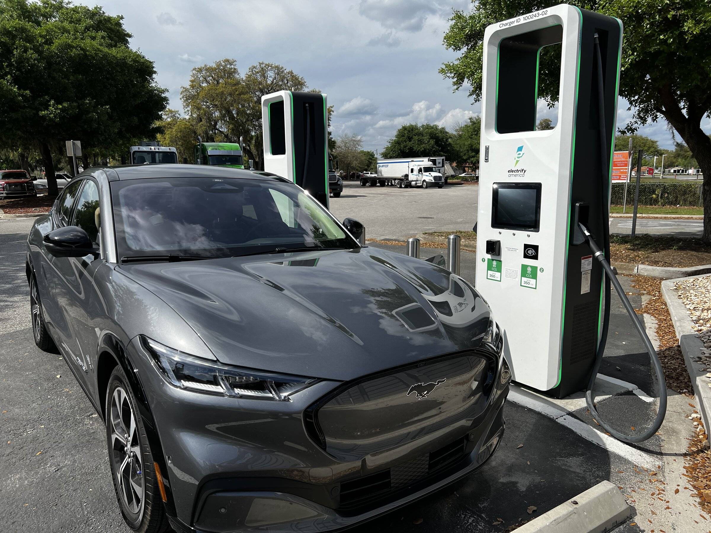 Ford Mustang Mach-E Electrify America unveils new "Customer Oasis" charging stations with Ultra-Fast Charging 07D20625-2706-4188-9536-FFDAC8B3D6B5