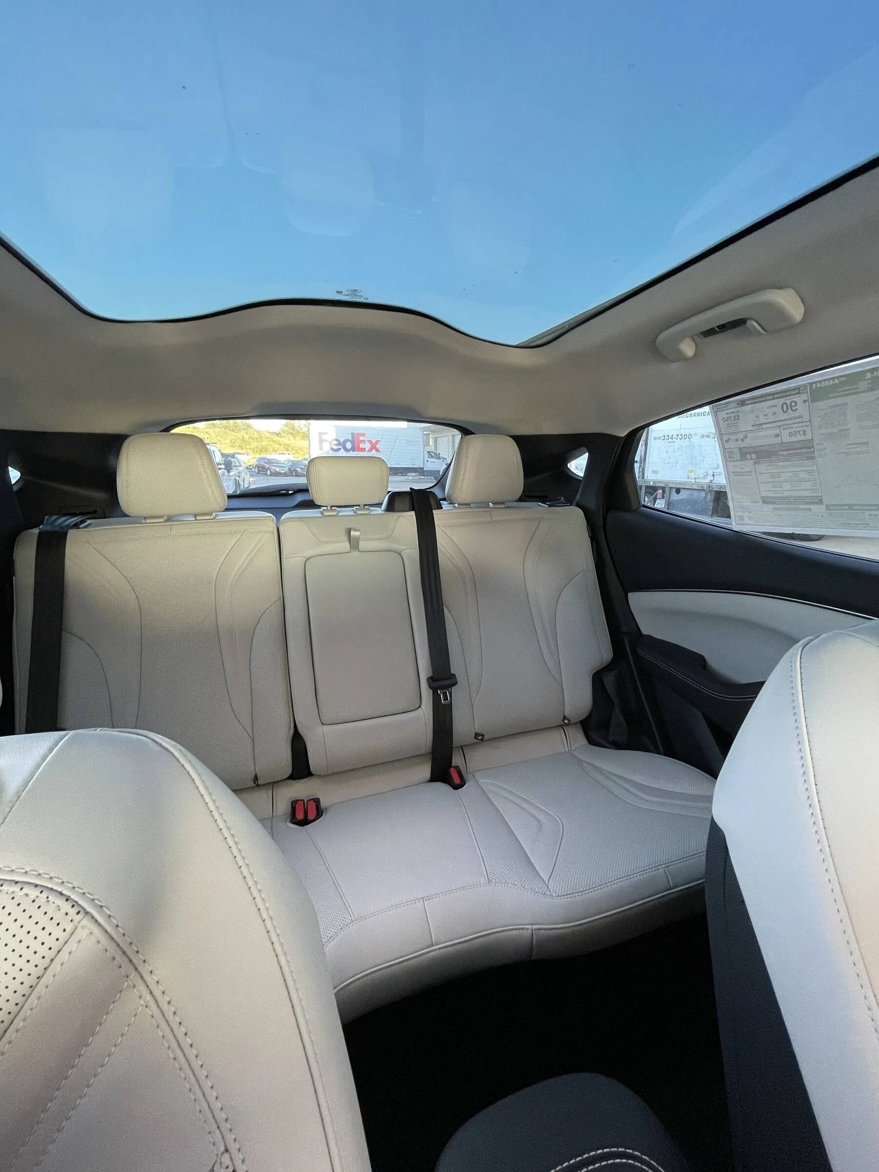 Ford Mustang Mach-E Select w/Comfort-Tech Package vs Premium Feature Differences 756A6957-D92B-4005-929D-8C74ED998DAB