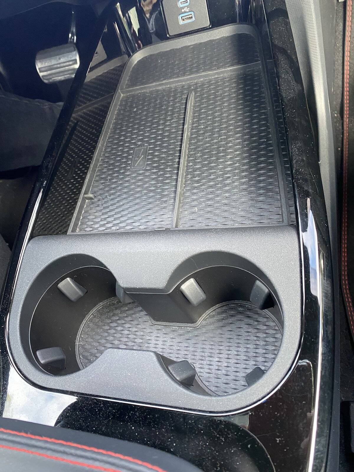 Ford Mustang Mach-E iPhone MagSafe compatibility? tempImage5fpfm9