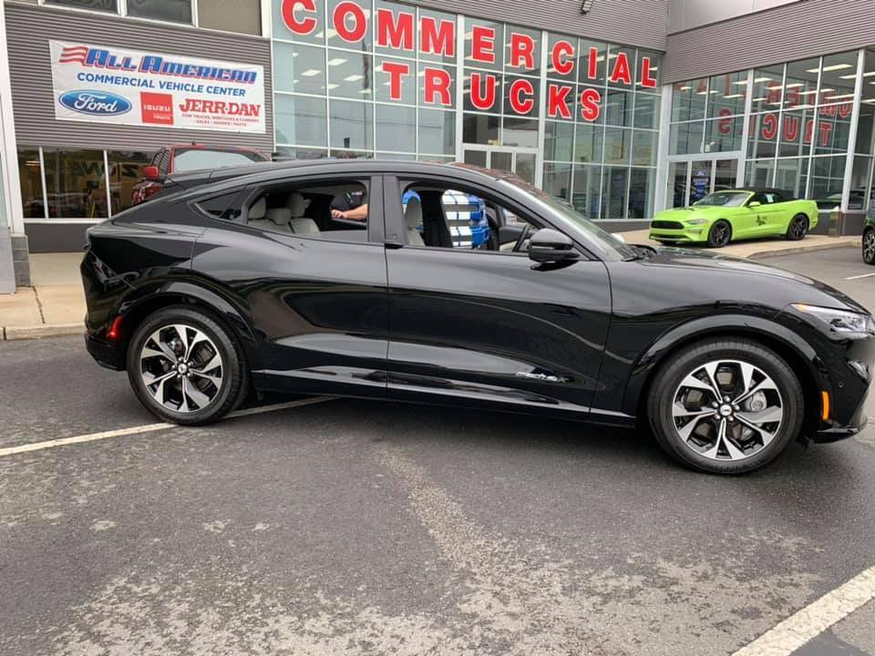 Ford Mustang Mach-E SHADOW BLACK Mach-E Photos 1603390198413