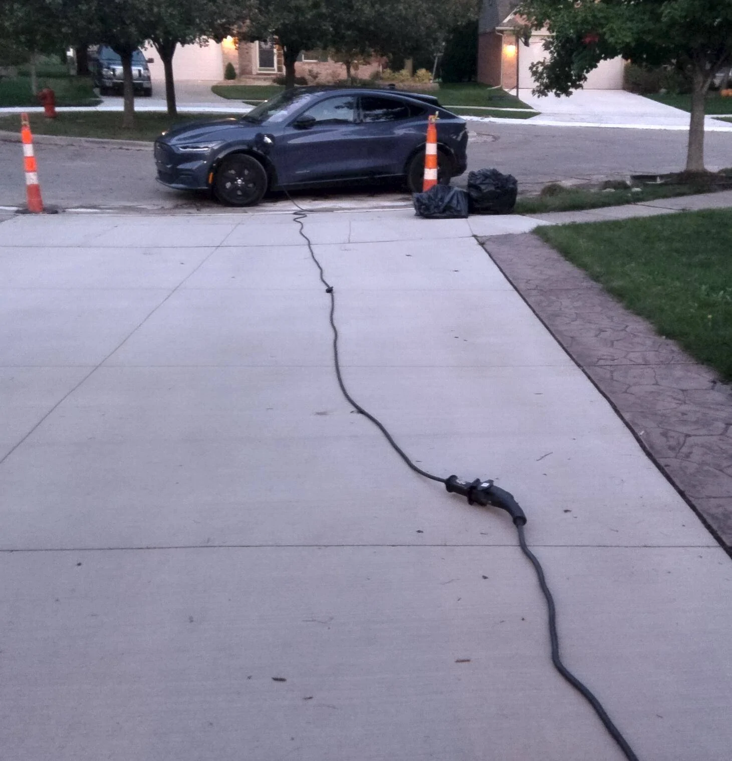 Ford Mustang Mach-E Extension cord option 1649438324555