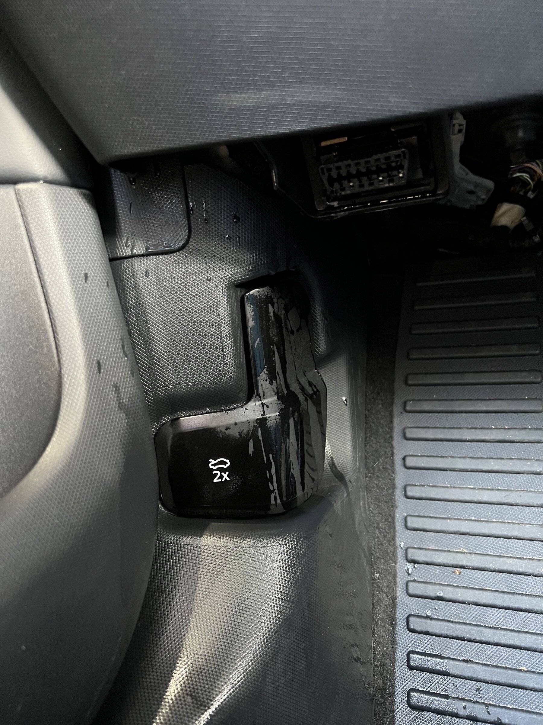 Ford Mustang Mach-E Rear washer fluid sprays inside dash… 4C644909-8508-49BE-B847-FD1AF472B443