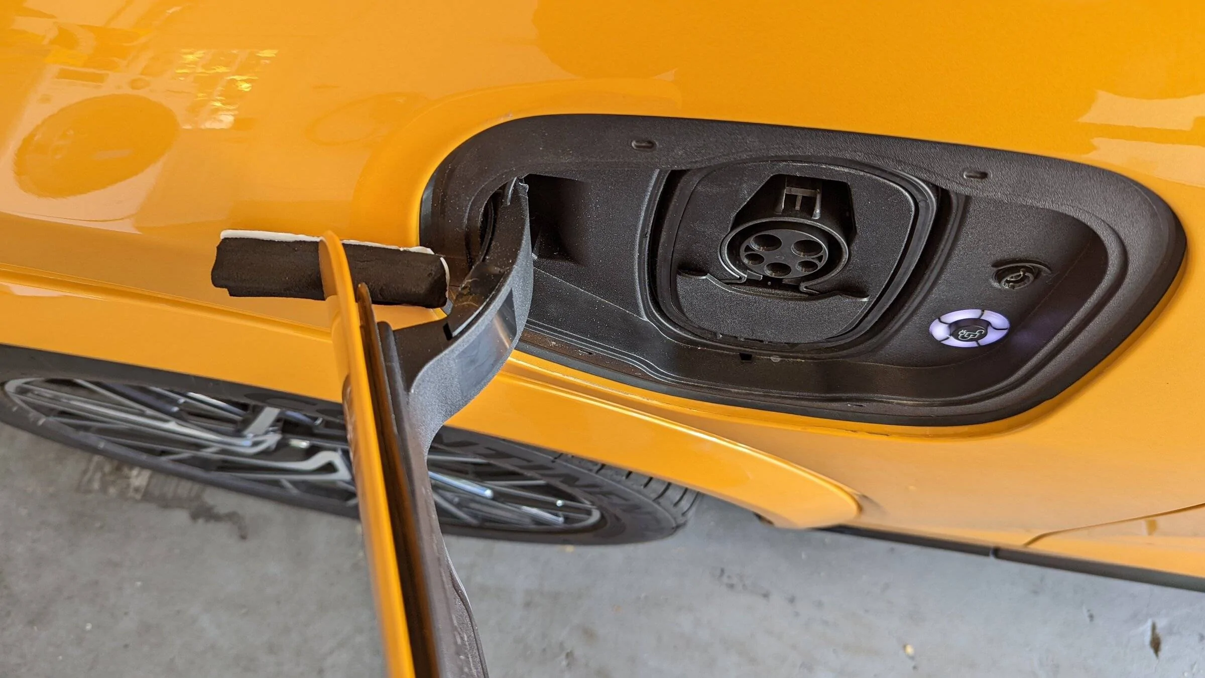Ford Mustang Mach-E Departure Time (preconditioning) and stress to HVB electronics PXL_20220412_204810783